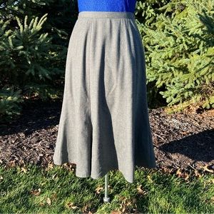 Classy Vintage Gray Wool Skirt with Flared hem